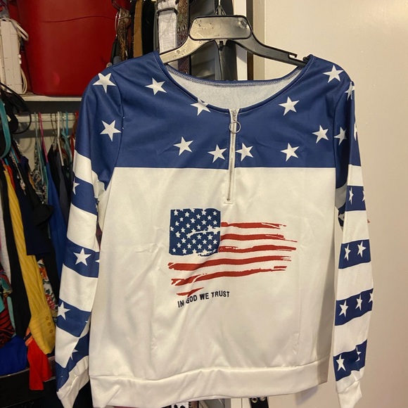 Ladies shirts/hoodies/cardigan - Picture 3 of 3